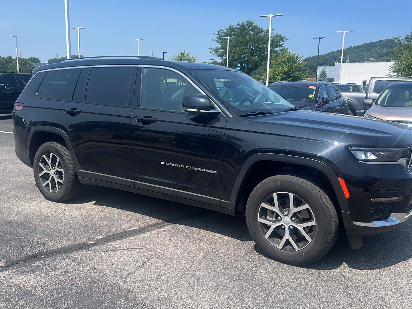jeep grand cherokee l 2023 1C4RJKBGXP8803887 image jeep grand cherokee l 2023 1C4RJKBGXP8803887 image